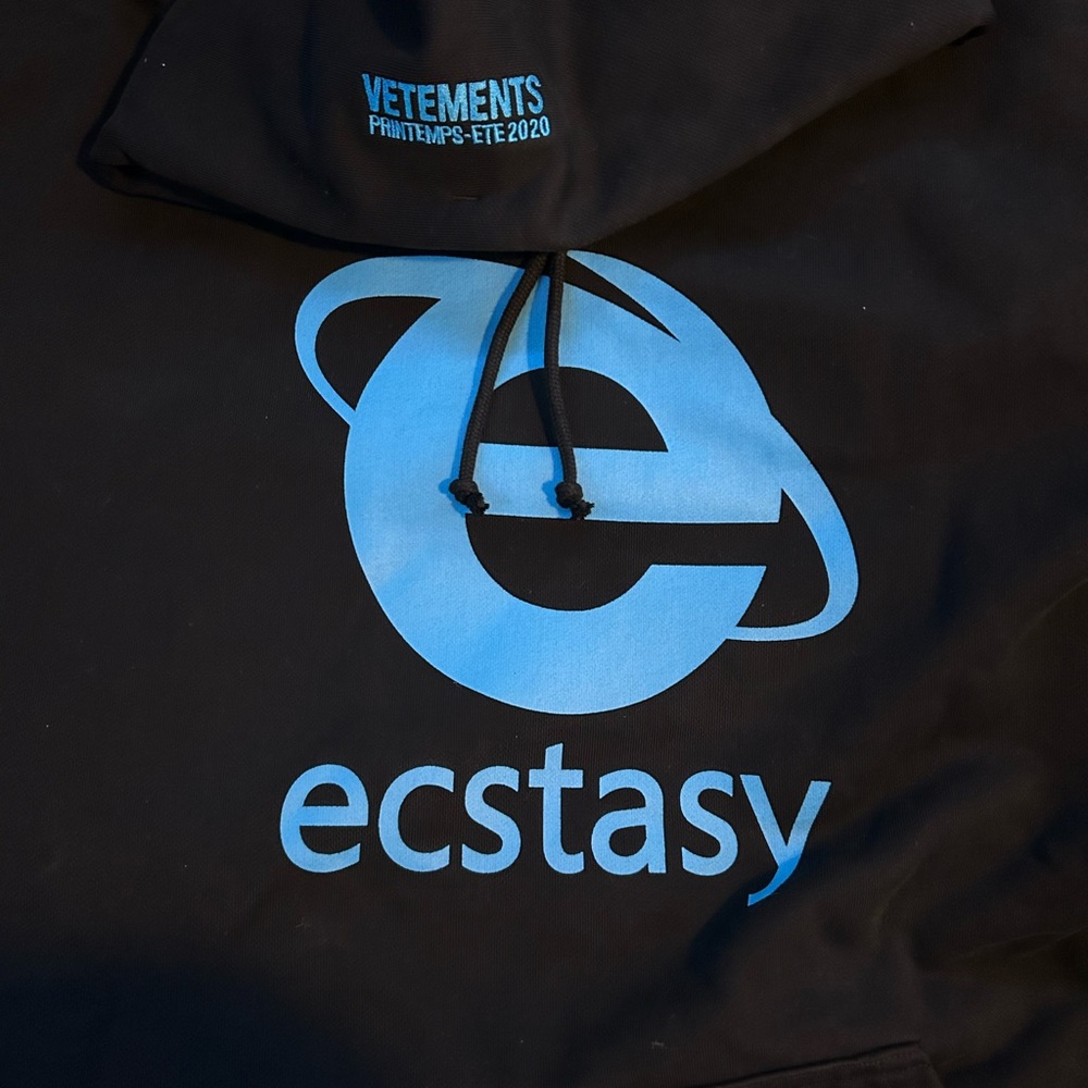 VETEMENTS BLK N BLUE ECSTASY HOODIE 2020 SPRING MEDIUM HOODIE - Picture 3 of 16